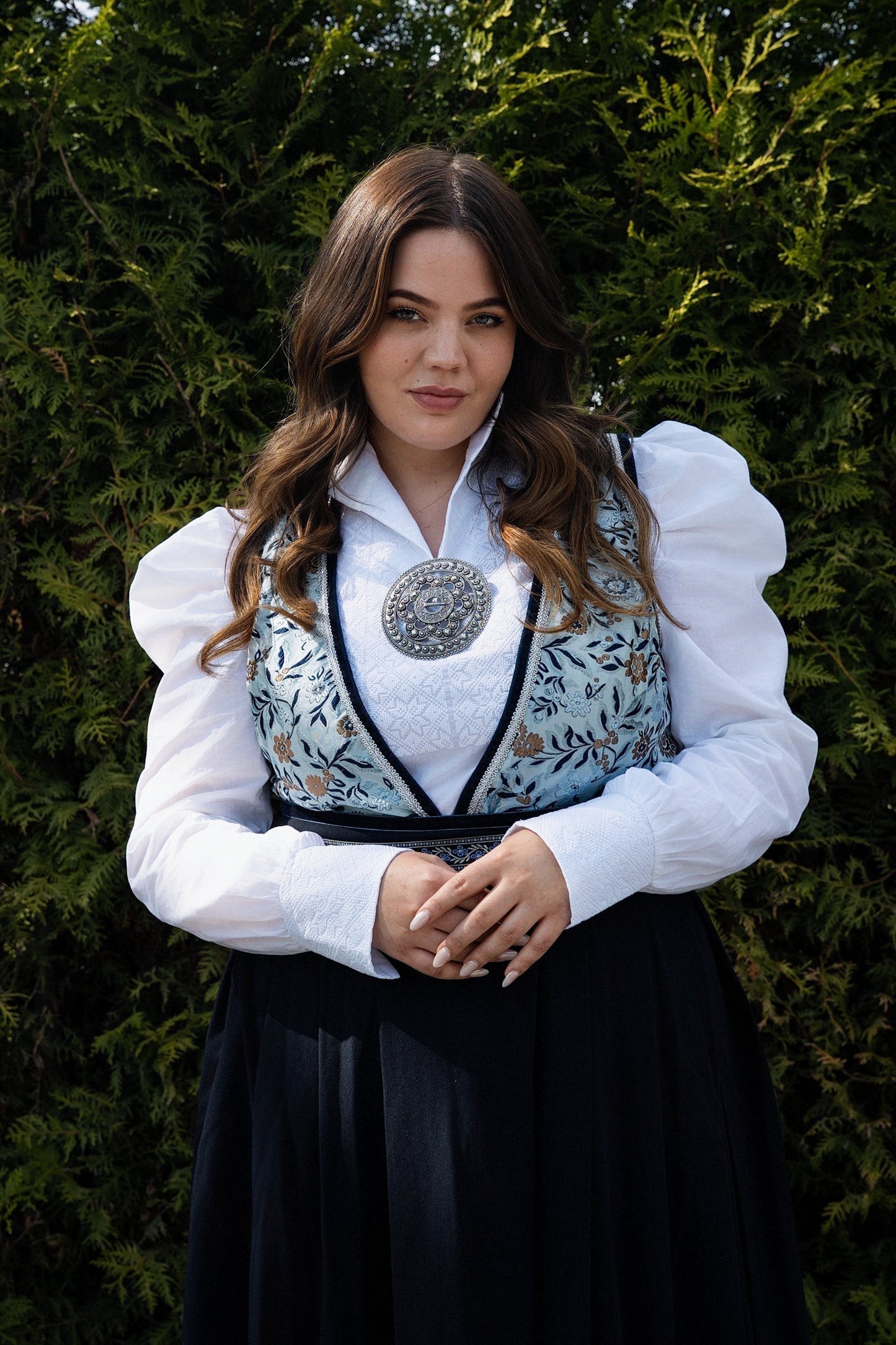 Drømmeblusen Hvit med hvitt broderi