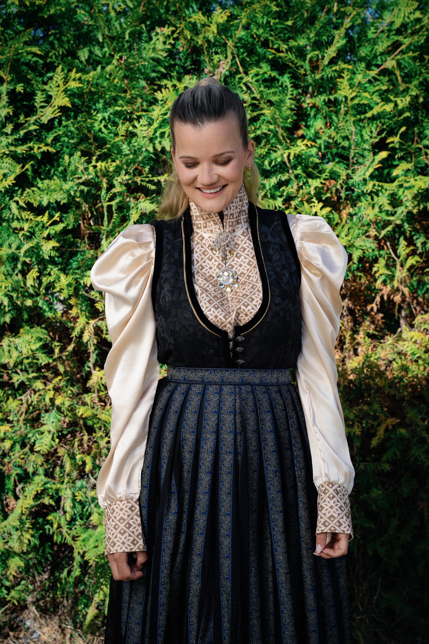 Drømmeblusen champagne silke