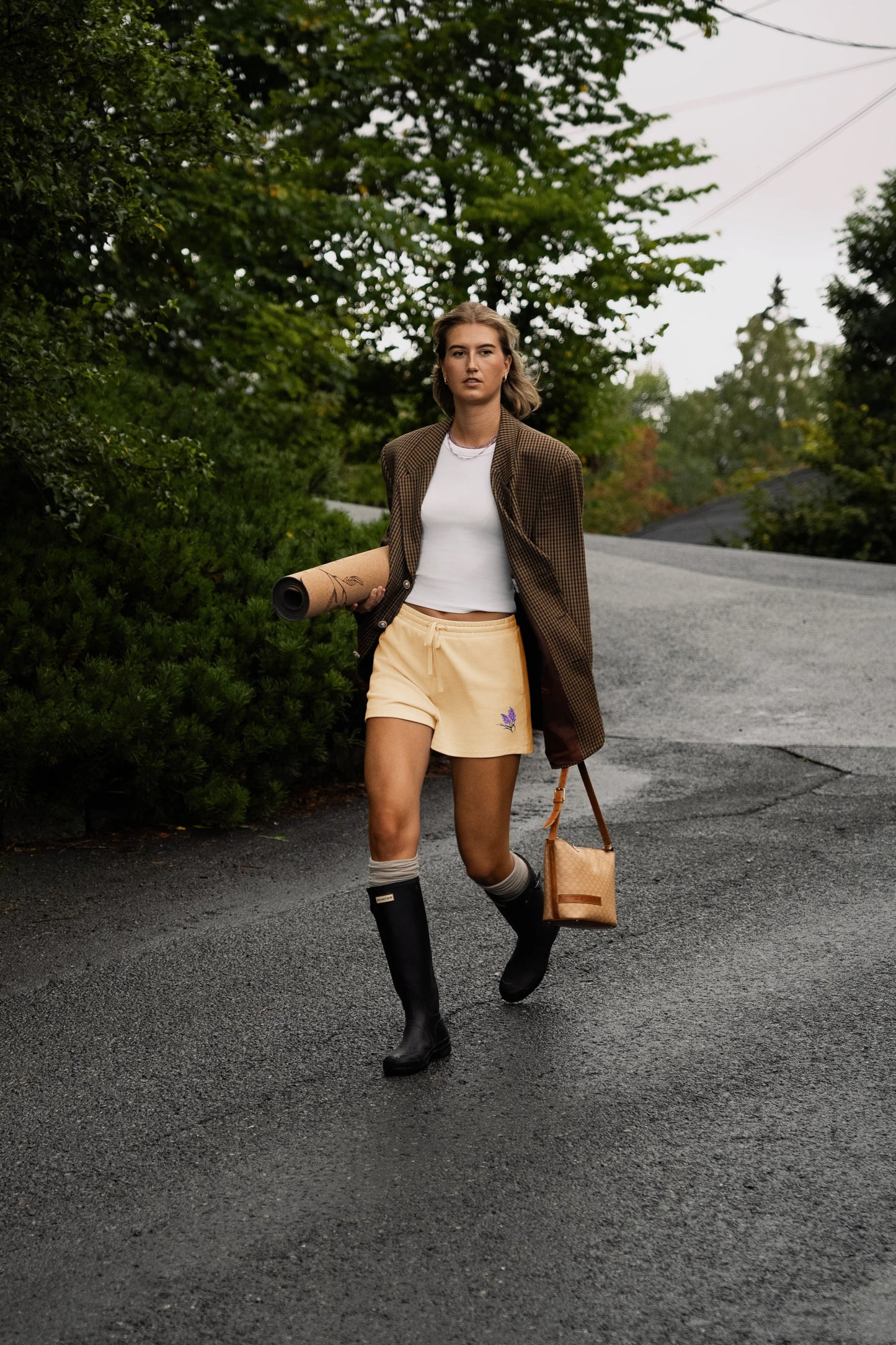 Self Impress Club Shorts - Gul