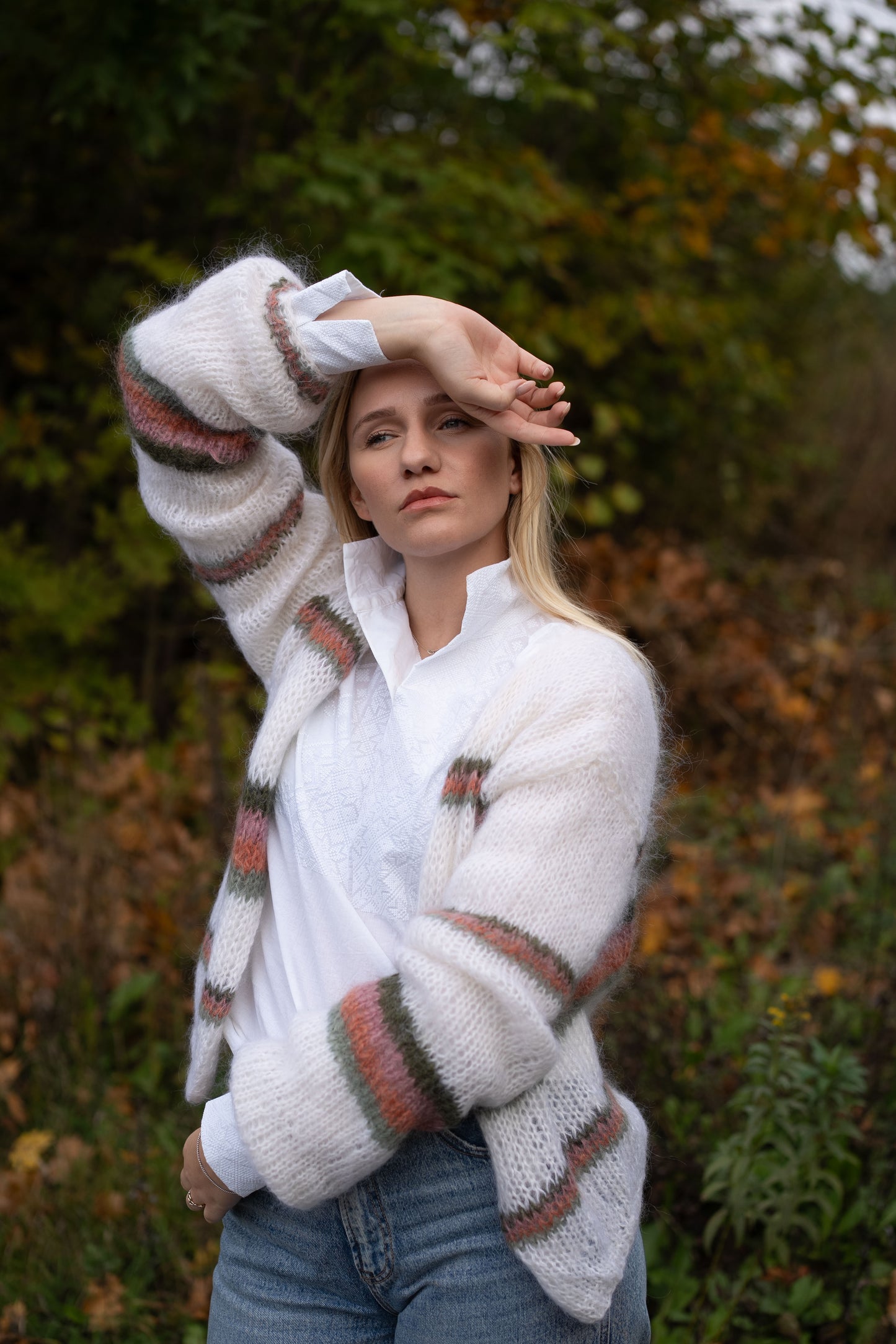 Drømmeblusen Hvit med hvitt broderi