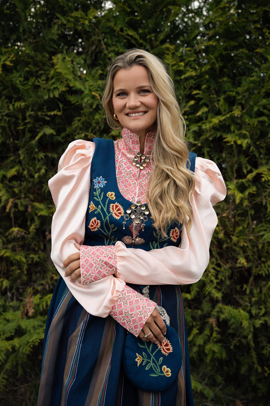 Forhåndsbestill - Drømmebluse Rosa
