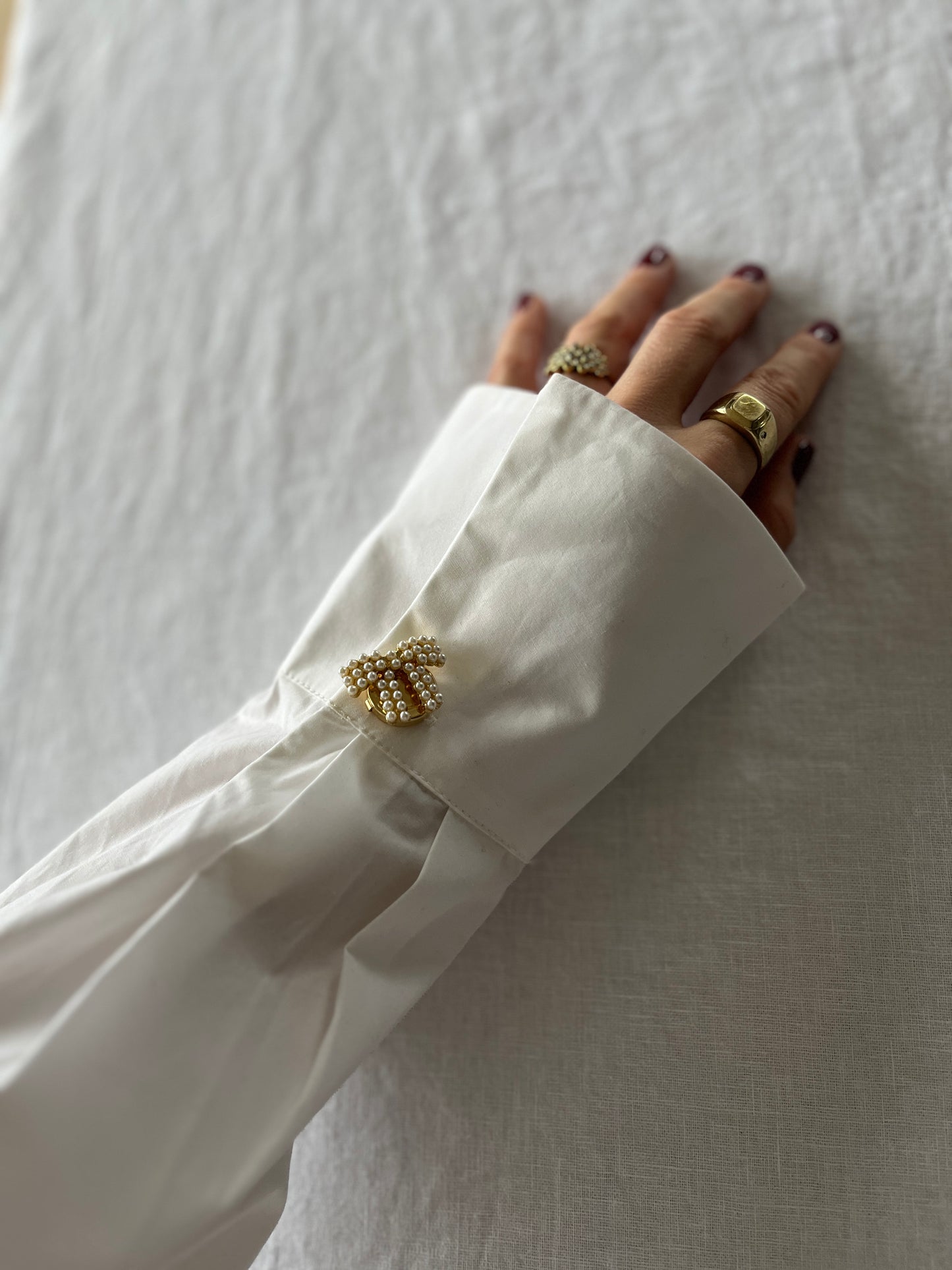 Pearl Bow Button Cover