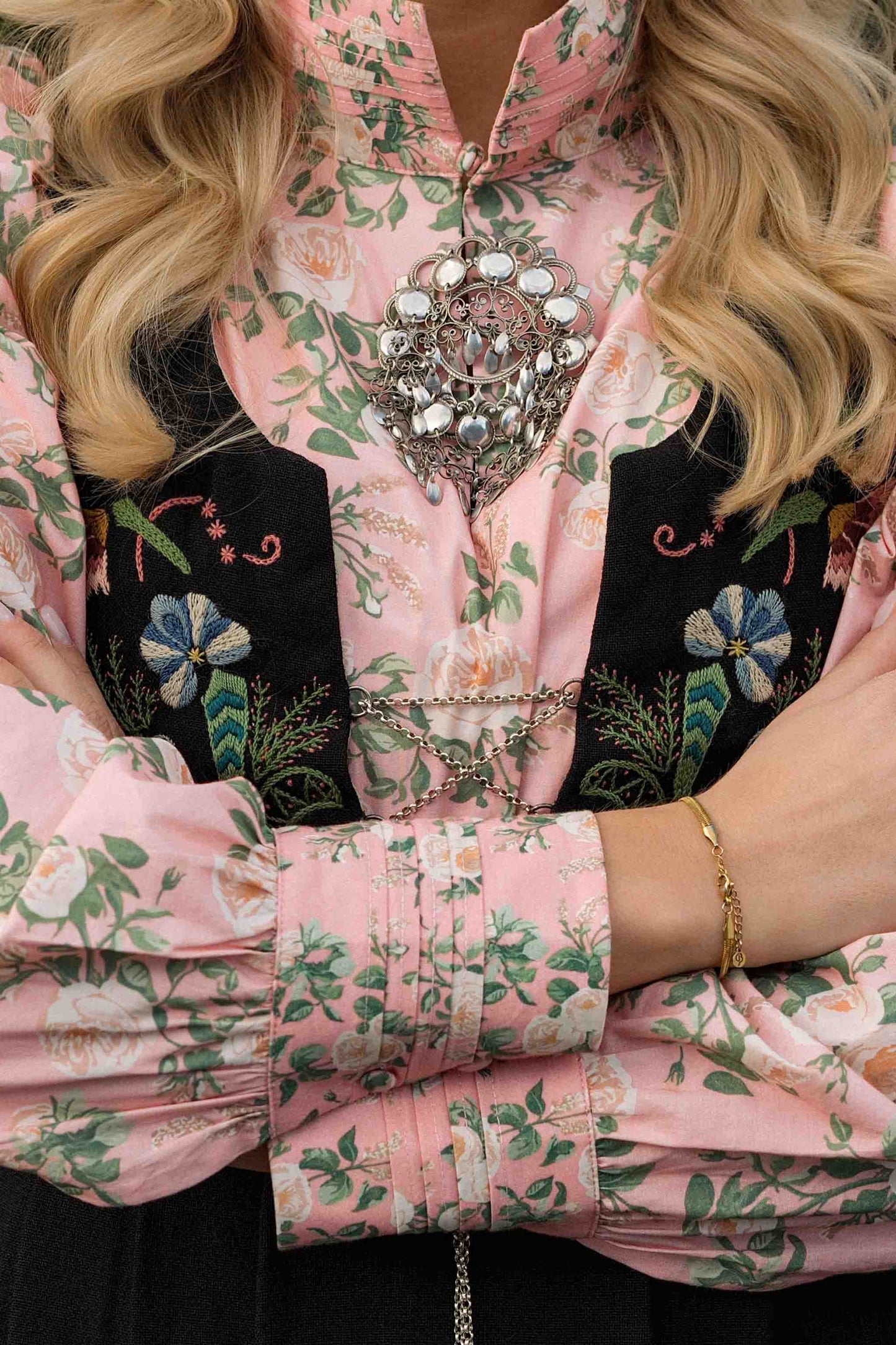 Drømmebluse - Pink flower- Forhåndssalg