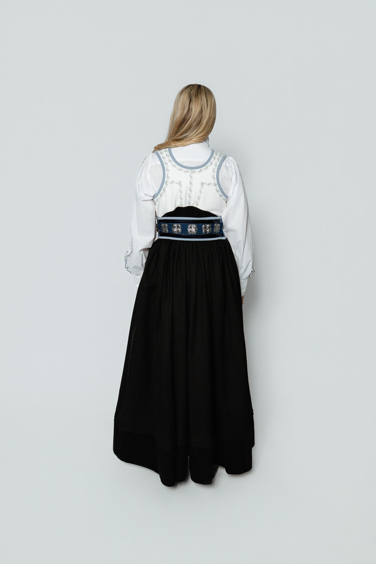 Drømmedrakt - Forhåndssalg